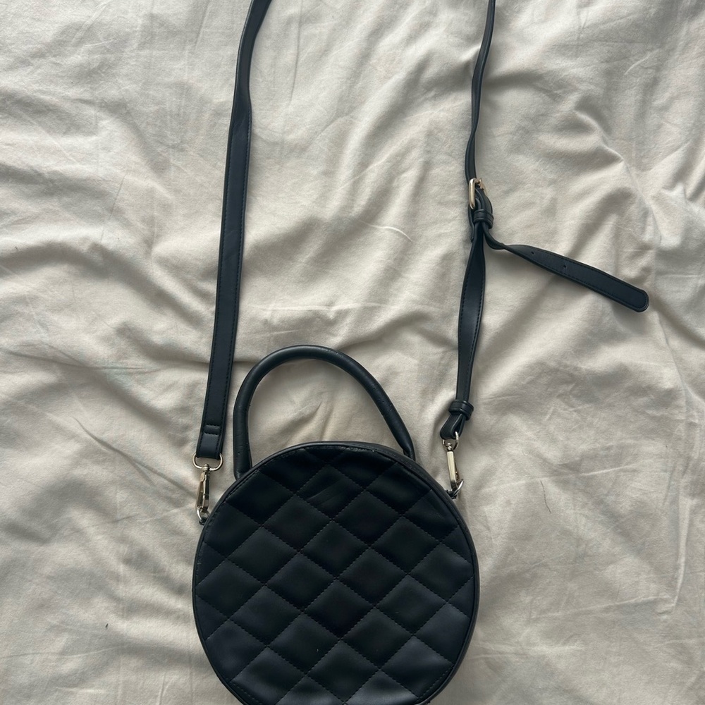 Forever21 Black round bag with adjustable strap #roundbag